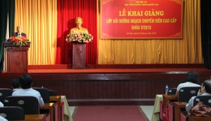 NGƯT. TS Vũ Thanh Xuân- Phó Giám đốc học viện phát biểu tại buổi Lễ khai giảng