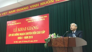 NGƯT.TS Vũ Thanh Xuân - Phó Giám đốc Học viện phát biểu khai giảng