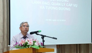 NGƯT.TS. Vũ Thanh Xuân - Phó Giám đốc Học viện Hành chính Quốc gia phát biểu khai giảng