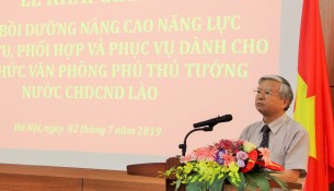 NGƯT.TS. Vũ Thanh Xuân – Phó Giám đốc Học viện Hành chính Quốc gia phát biểu khai giảng khóa bồi dưỡng