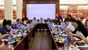 Quang cảnh diễn đàn khoa học