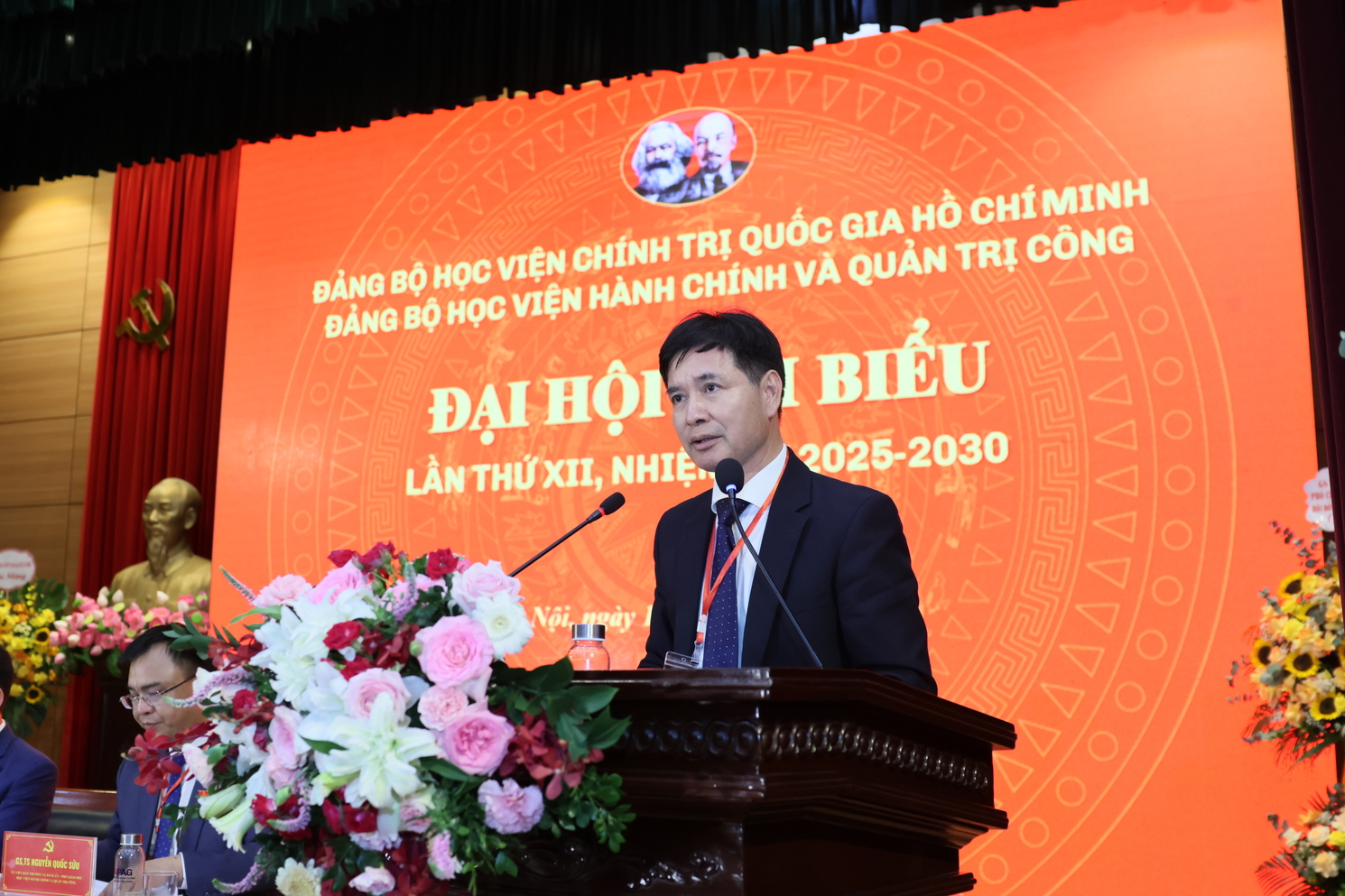 PGS.TS. Hoàng Anh, Ủy viên Ban Thường vụ Đảng ủy, Trưởng Ban Tổ chức Đảng ủy, Vụ trưởng Vụ Tổ chức cán bộ, Học viện Chính trị Quốc gia Hồ Chí Minh công bố danh sách Ban chấp hành Đảng bộ Học viện nhiệm kỳ 2025 - 2030