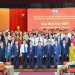 Các đại biểu chụp hình lưu niệm