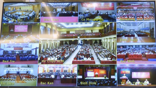 Hội nghị được kết nối trực tuyến từ điểm cầu chính Học viện Chính trị quốc gia Hồ Chí Minh đến 11.000 điểm cầu trên cả nước với hơn 1,5 triệu đại biểu tham dự.