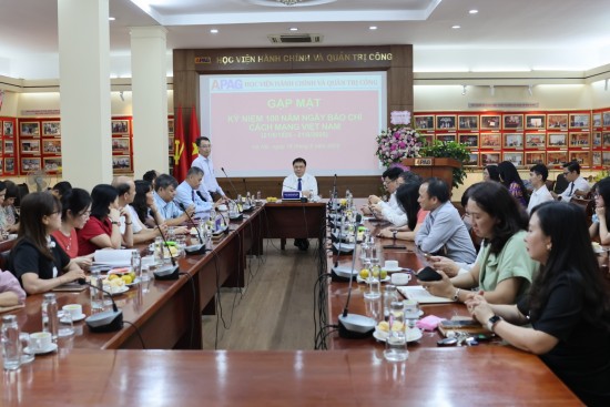 Quang cảnh buổi gặp mặt