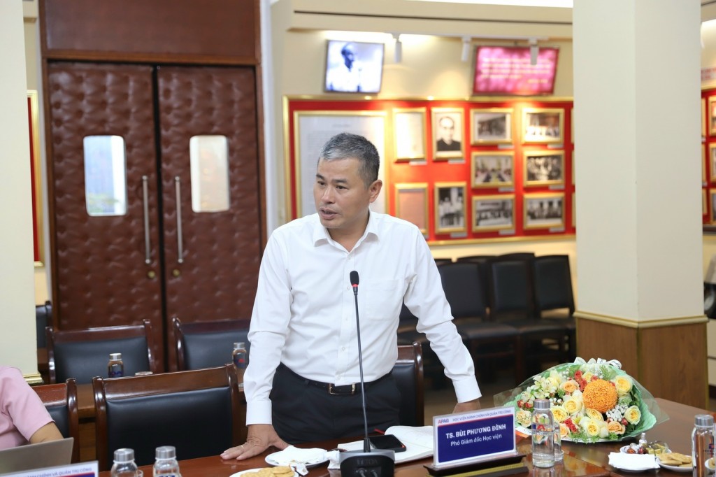 TS. Bùi Phương Đình, Phó Giám đốc Học viện phát biểu tại Hội nghị.